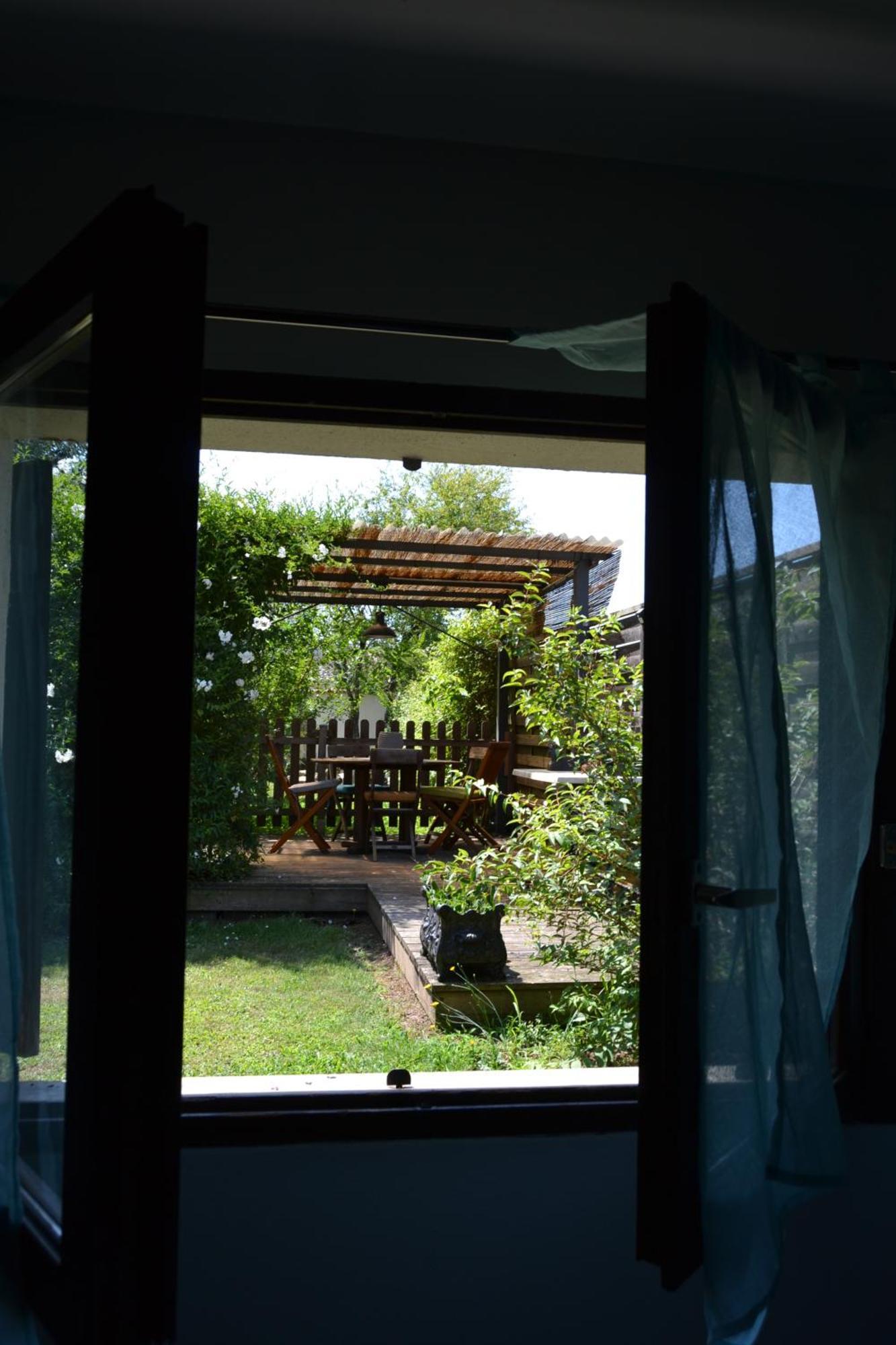 Le Gite De La Lombriere Saint-Denis-de-Pile ภายนอก รูปภาพ
