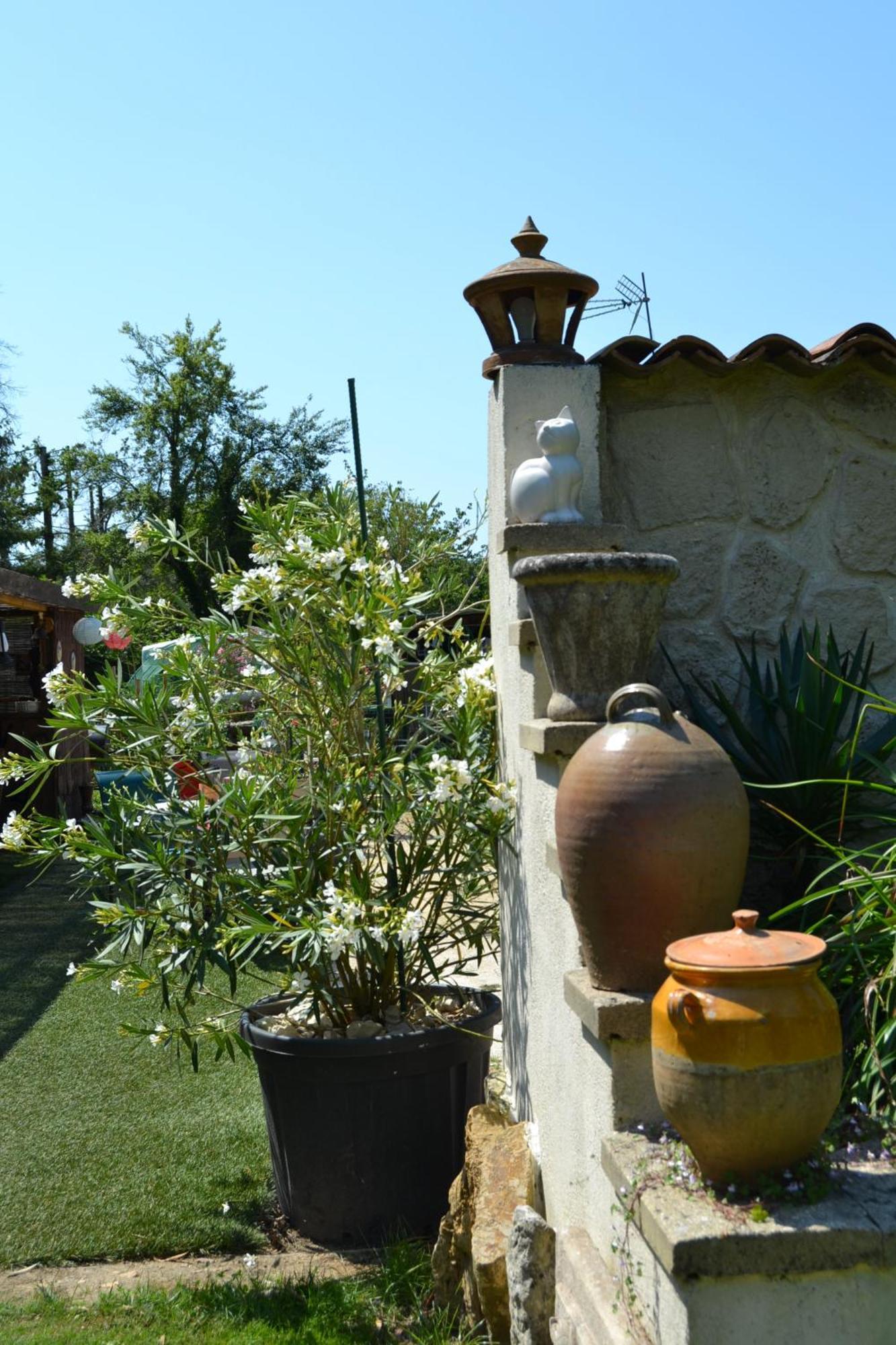 Le Gite De La Lombriere Saint-Denis-de-Pile ภายนอก รูปภาพ